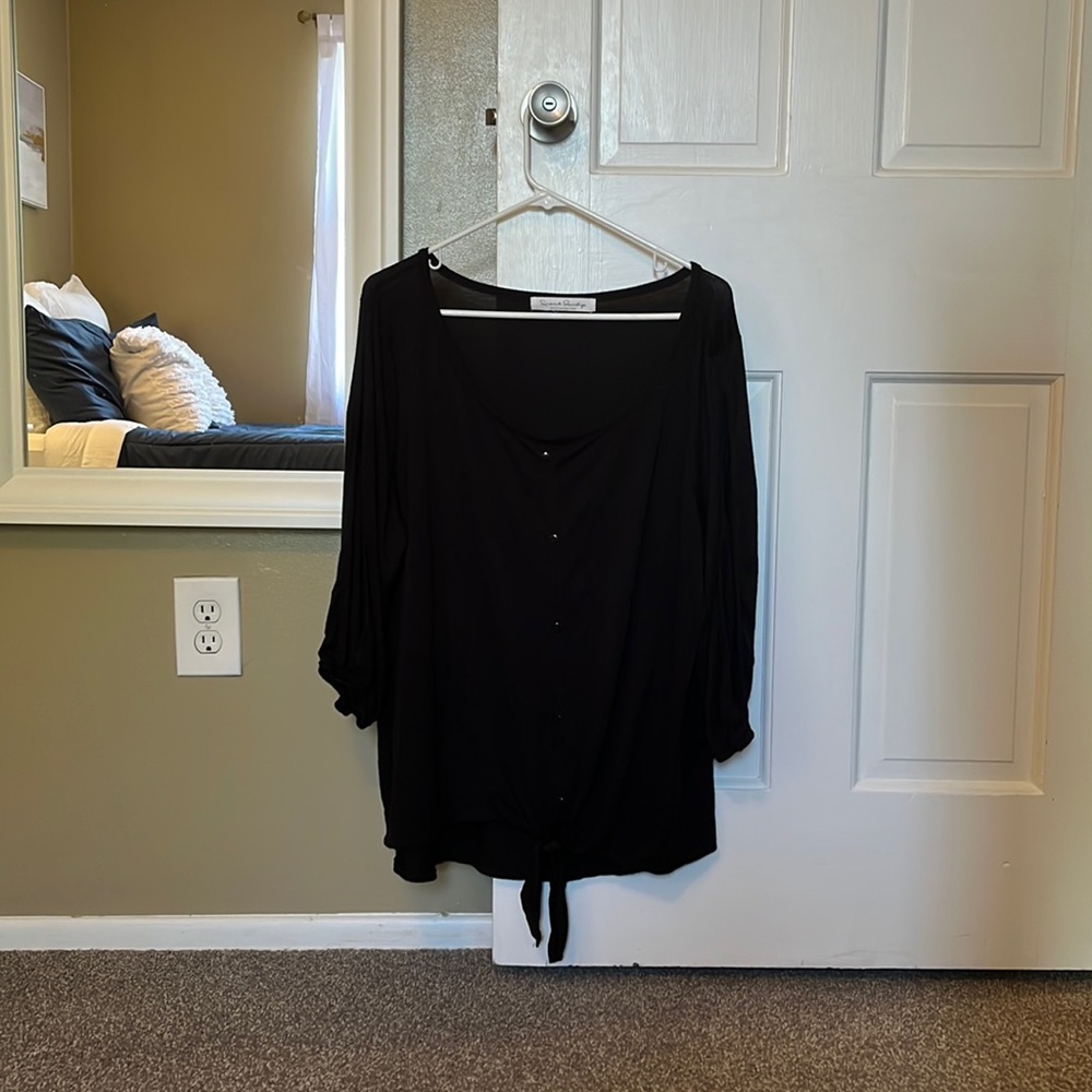 French Laundry Collection Black Top with Details